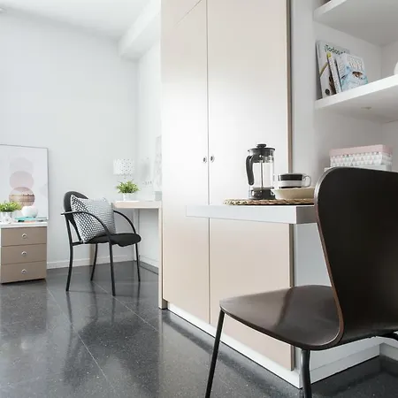 Residencia Universitaria Resa Roberto De Nobili アパート