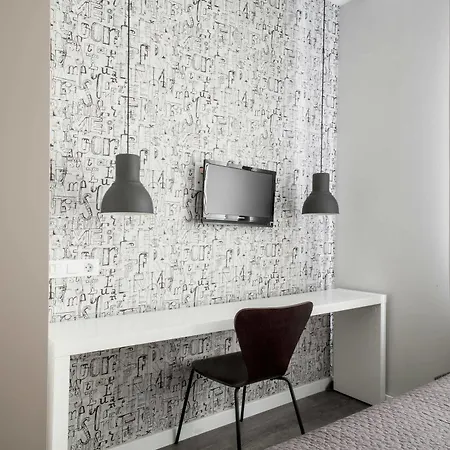 Residencia Universitaria Resa Roberto De Nobili アパート *